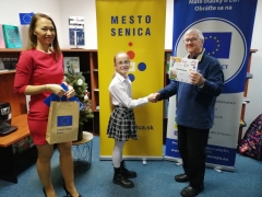 Víťazný návrh Júlie Stanovej je predlohou kalendárika Europe Direct Senica – fotografia 7