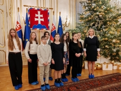 KANCELÁRIA PREZIDENTA SR BUDE POSIELAŤ SVIATOČNÝ POZDRAV ŽIAČKY ELIŠKY ILLOVEJ – fotografia 5