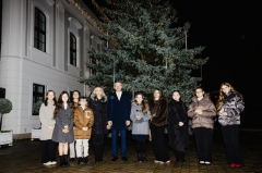 KANCELÁRIA PREZIDENTA SR BUDE POSIELAŤ SVIATOČNÝ POZDRAV ŽIAČKY ELIŠKY ILLOVEJ – fotografia 14